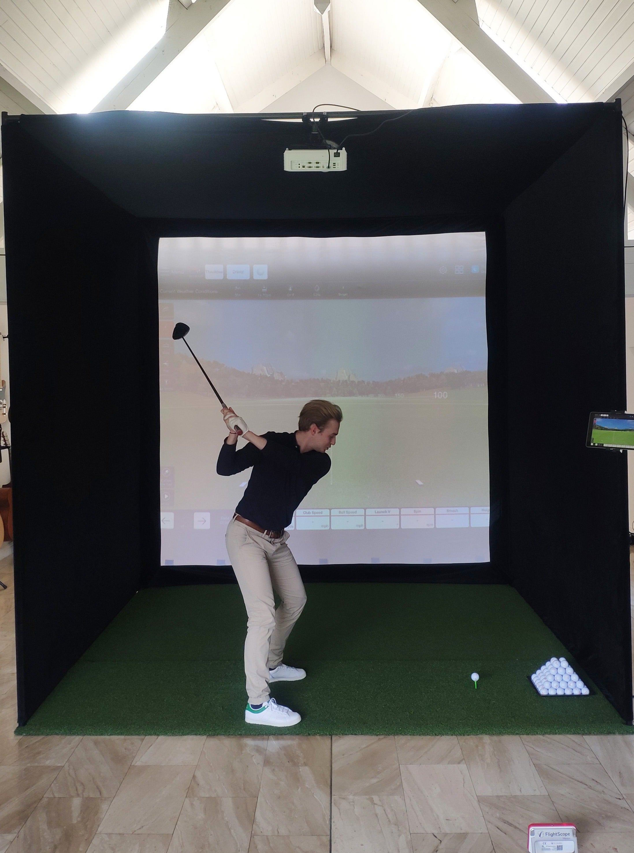 Golf simulator Large